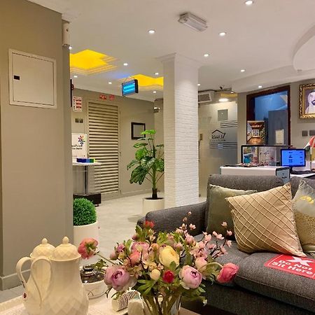 שארג'ה Al Rawdha Hotel Apartments מראה חיצוני תמונה