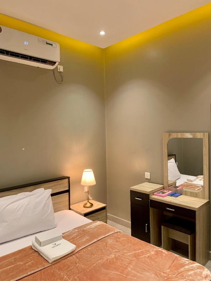שארג'ה Al Rawdha Hotel Apartments מראה חיצוני תמונה