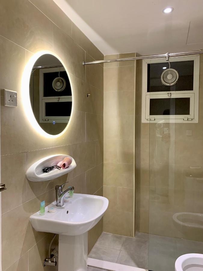 שארג'ה Al Rawdha Hotel Apartments מראה חיצוני תמונה